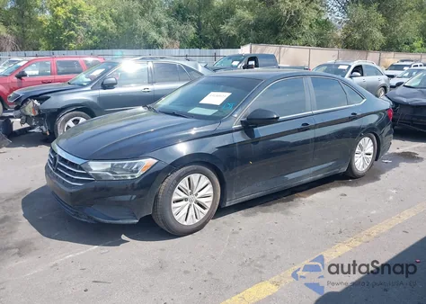 2019 Volkswagen Jetta 1.4T S z USA, uszkodzony, nr VIN 3VWN57BU5KM174918